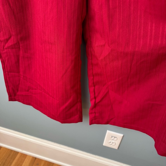 SHEIN Bundle of 2  Wide Pull On Pants. Red and Black Floral. EUC. Large - Picture 6 of 16